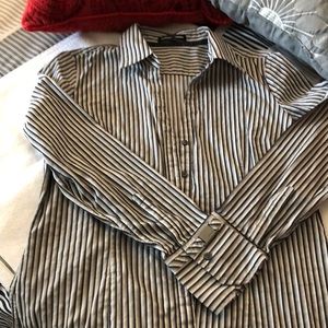 Fitted button down blouse